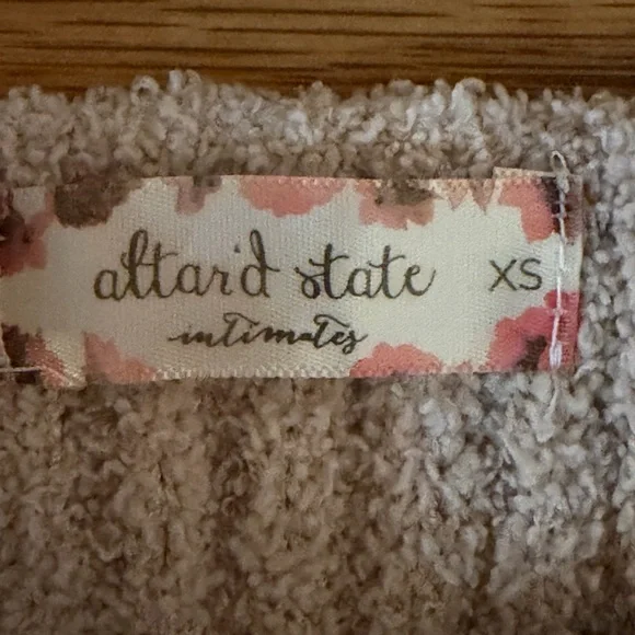 Altar'd State Beige Ribbed V-Neck Knit Tank - Picture 3 of 6